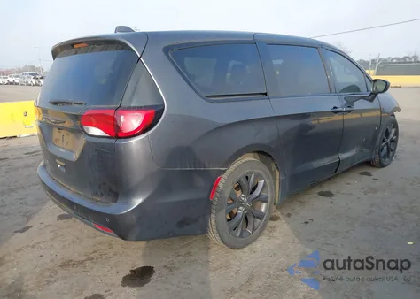 2018 Chrysler Pacifica Touring Plus z USA, uszkodzony, nr VIN 2C4RC1FG5JR316719
